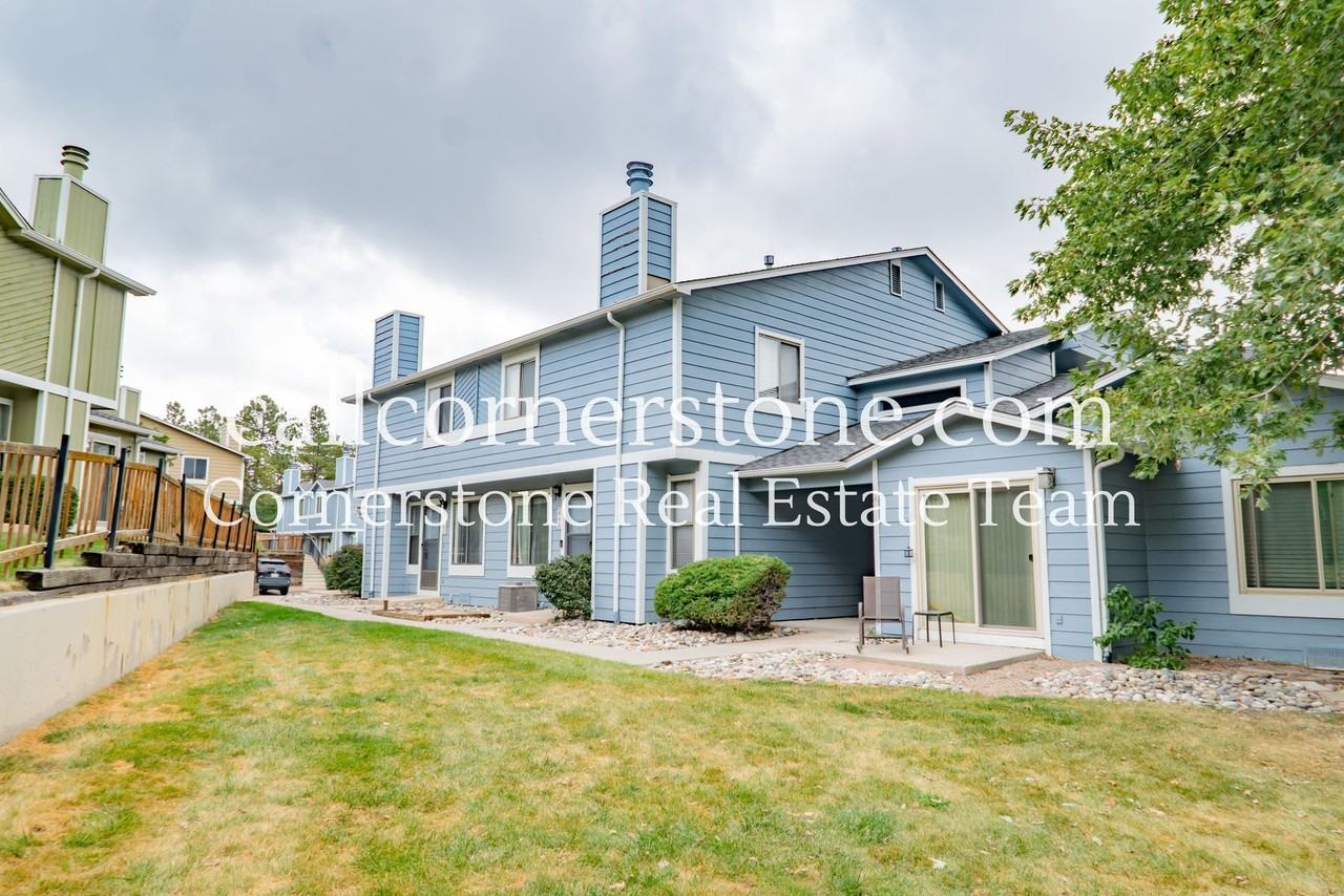 2780 Hearthwood Ln - Photo 2 of 23