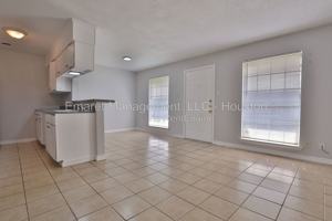 featured image of 310 Yaupon St #605
