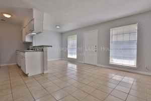 featured image of 310 Yaupon St #211