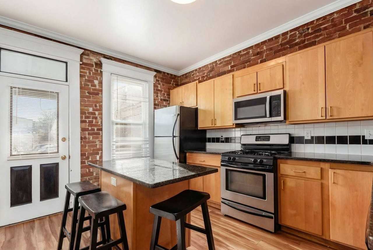147 W 9th Ave - Photo 2 of 33