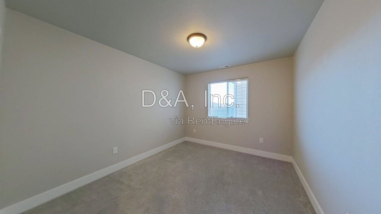 5009 Nw Stag Run Pl - Photo 7 of 17