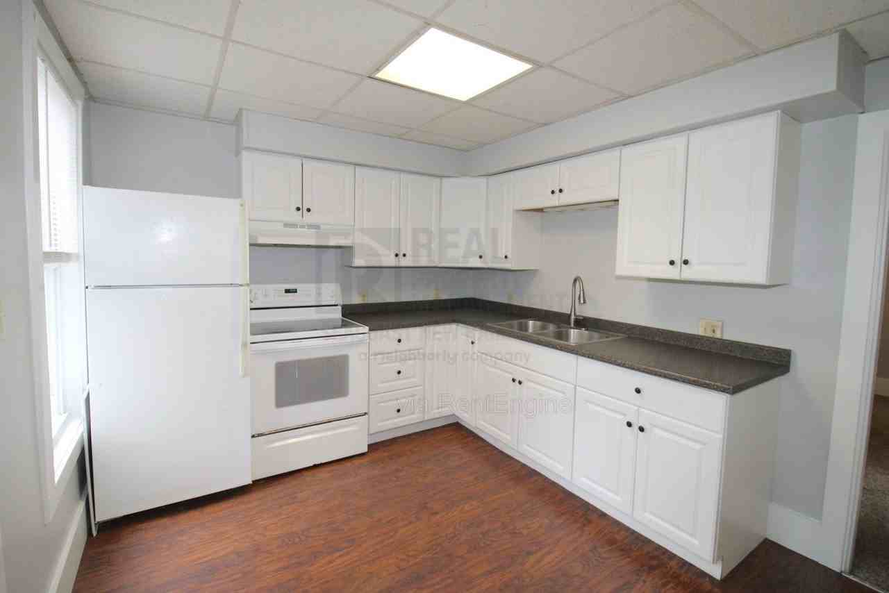 25 Rochester St #25A