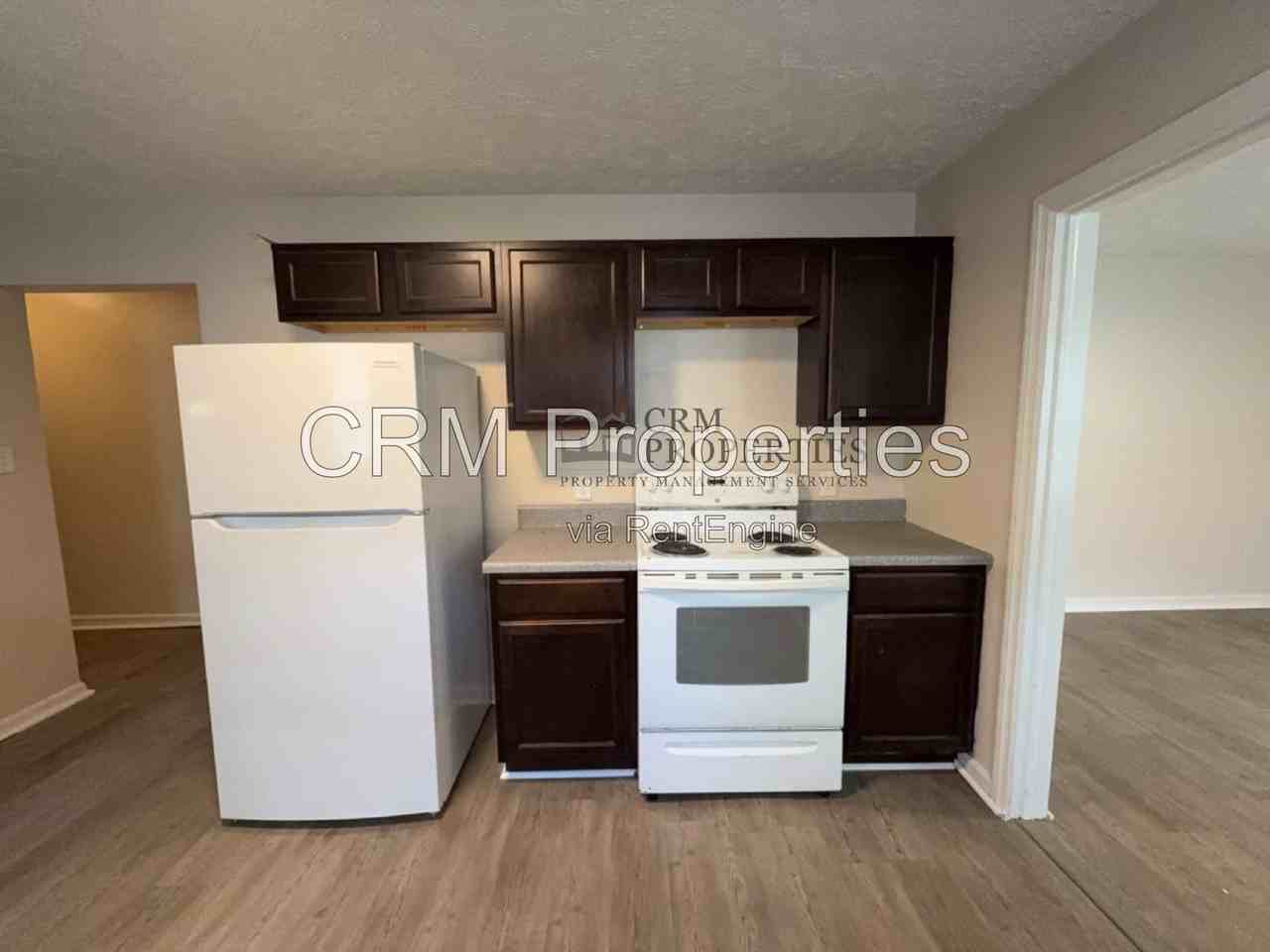 3648 Station St - Photo 7 of 15