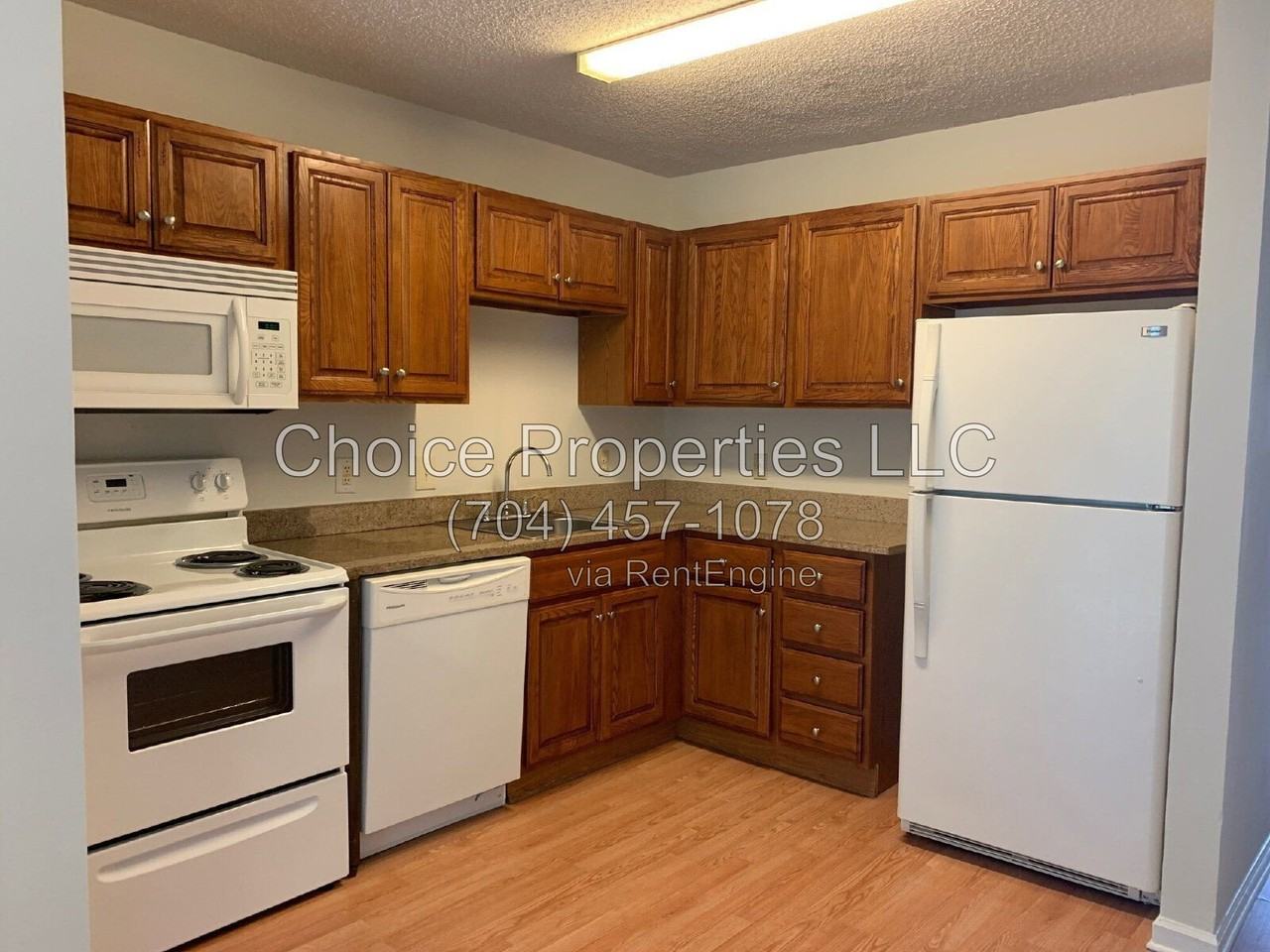 56 Tribune Ave Sw #A - Photo 4 of 8