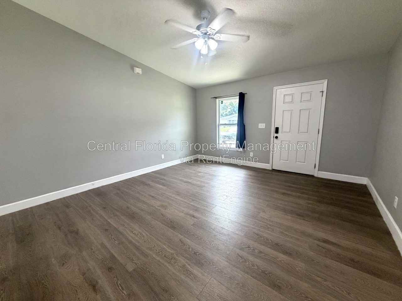 331 W Elm Dr - Photo 3 of 19