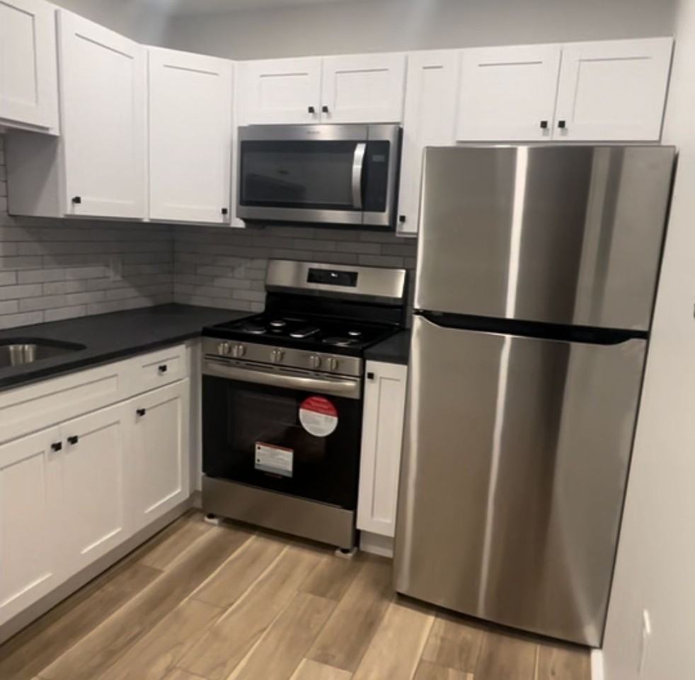 522 Broadway #201 - Photo 5 of 5