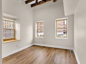111 Pine St #4W - Photo 1 of 1