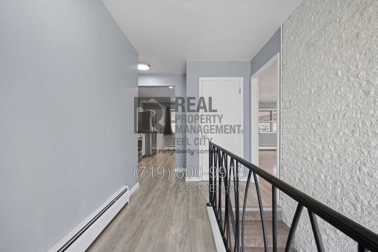63 Baylor St - Photo 3 of 32