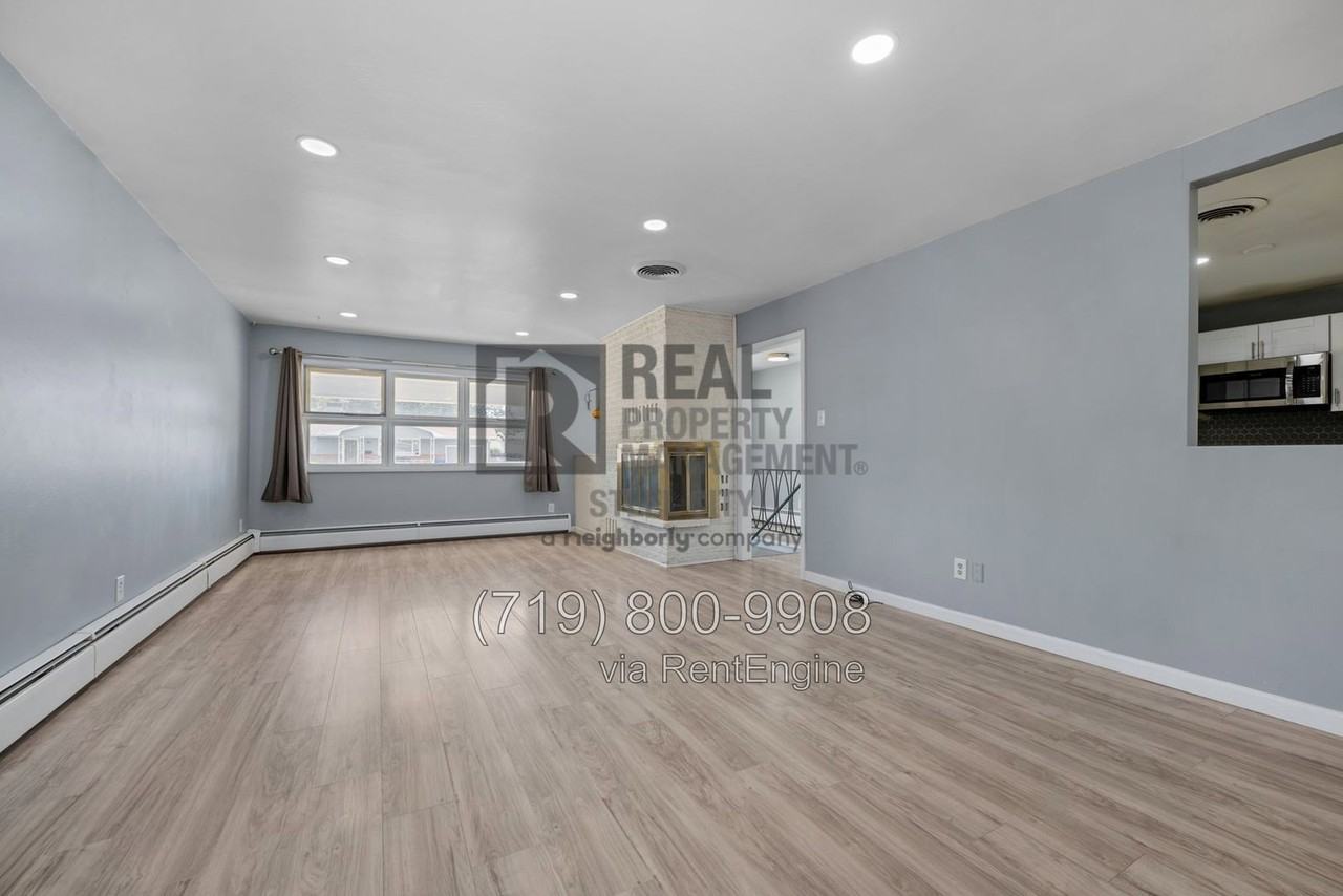 63 Baylor St - Photo 6 of 32