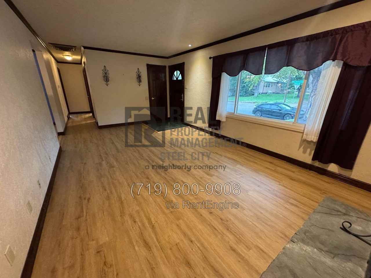 1728 Mackenzie Rd - Photo 7 of 38