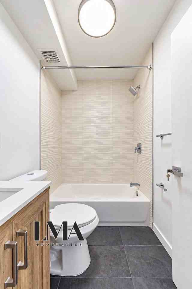 211 E 47th St #1-2A - Photo 7 of 14