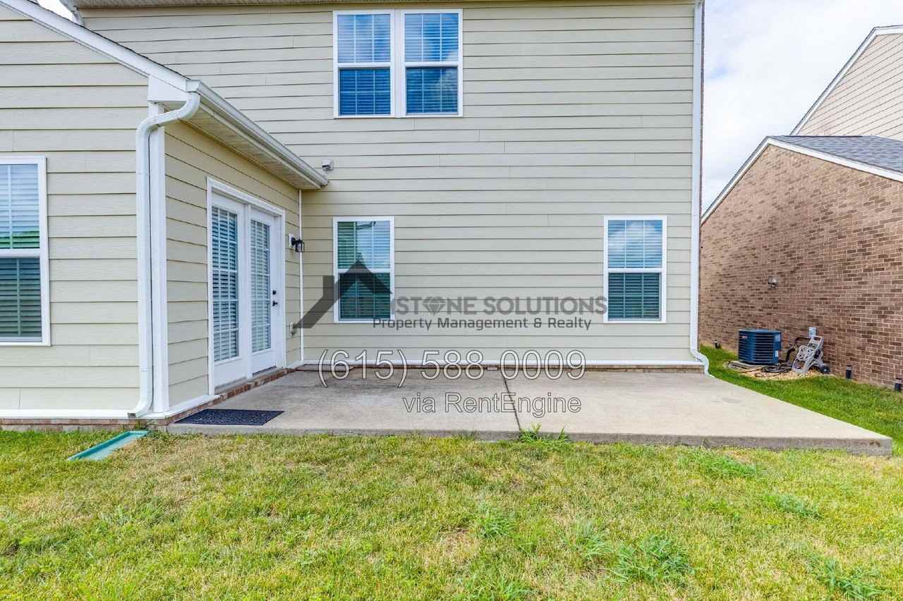 7512 Oakledge Dr - Photo 3 of 42
