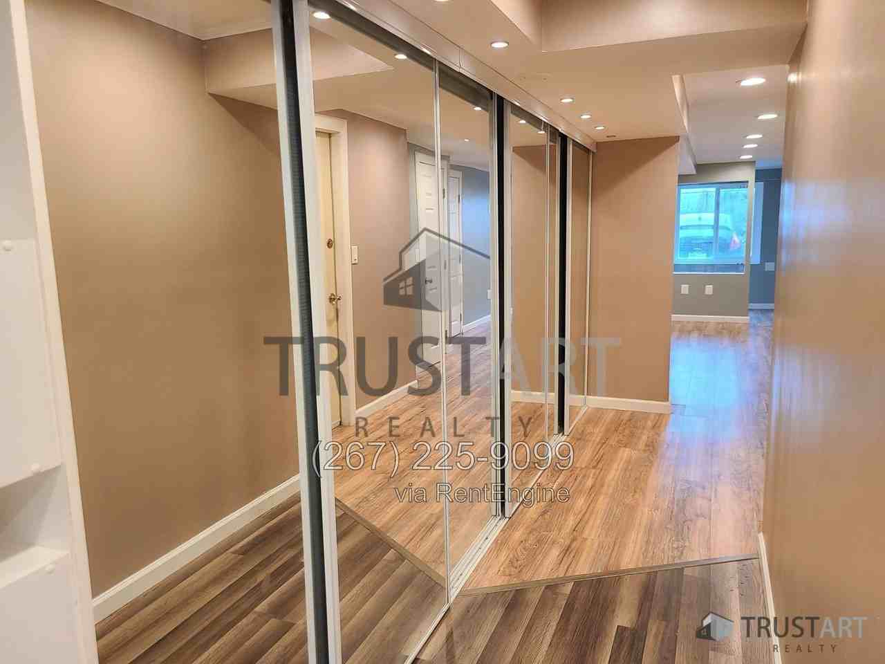 9716 Roosevelt Blvd #B - Photo 5 of 17