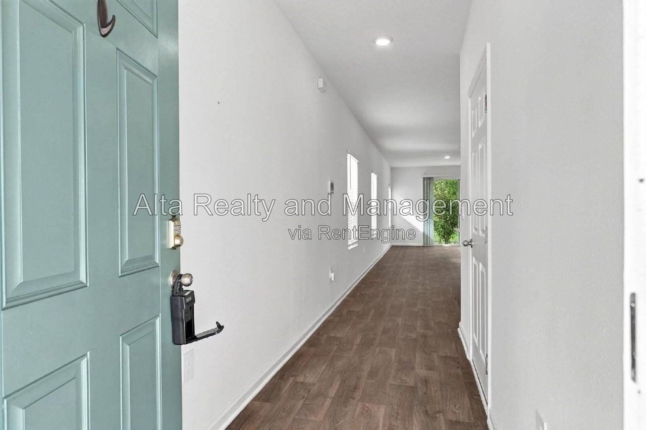662 Celtic Dr - Photo 2 of 24
