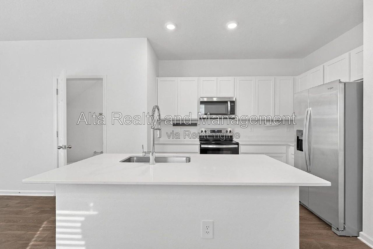 662 Celtic Dr - Photo 7 of 24