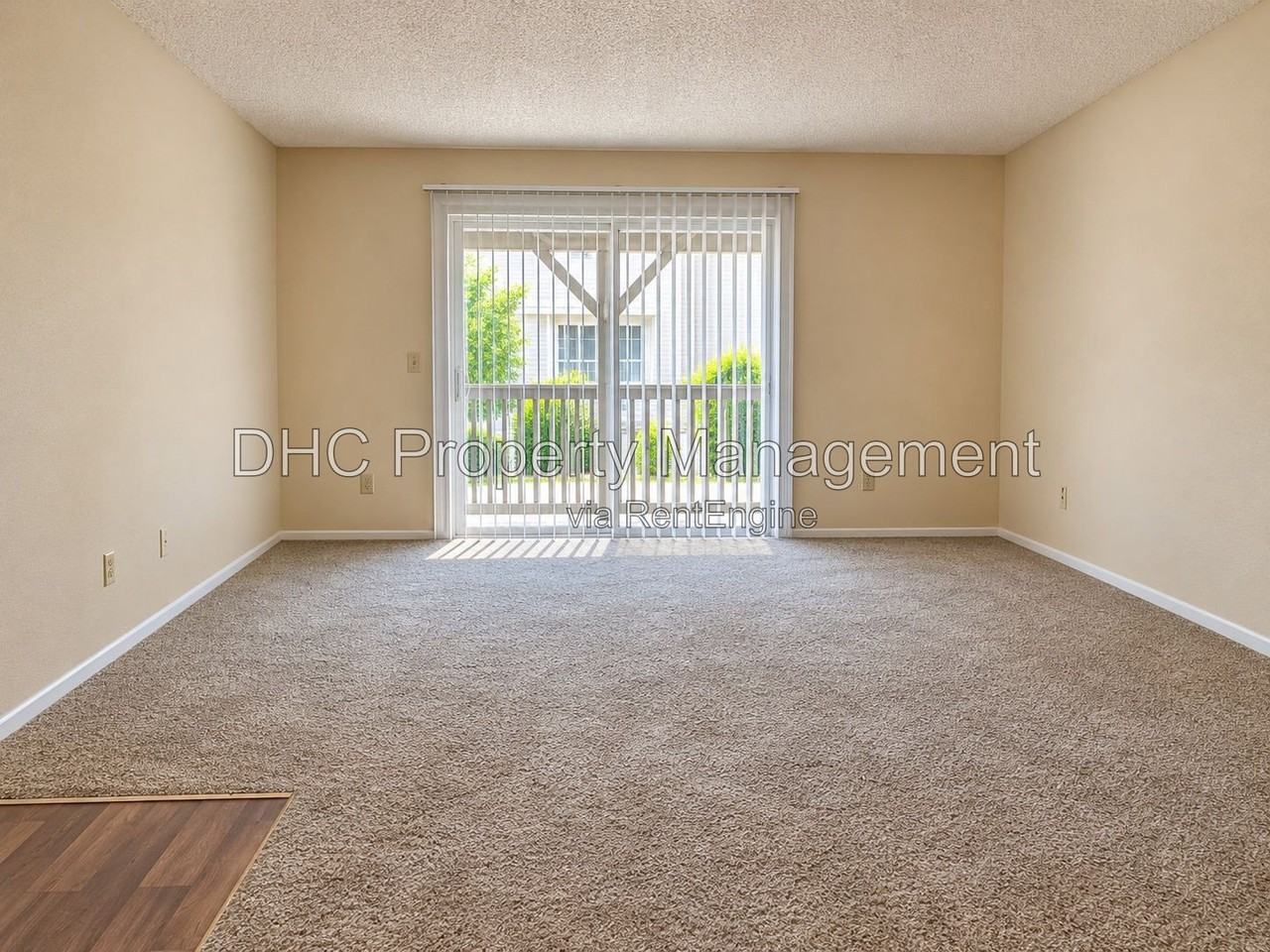 5000 Armour Rd #9E - Photo 6 of 11