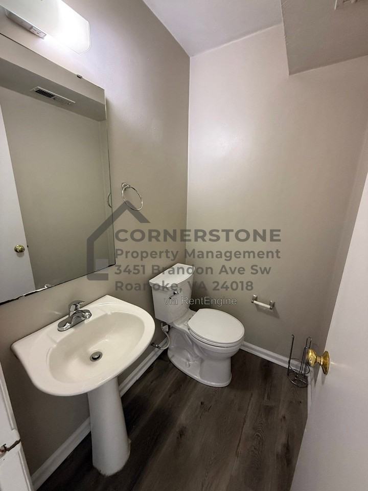 113 18th St Se - Photo 5 of 19