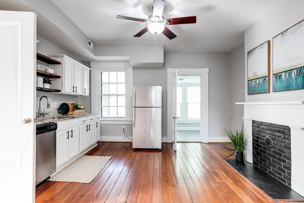 2319 M St #A - Photo 3 of 26