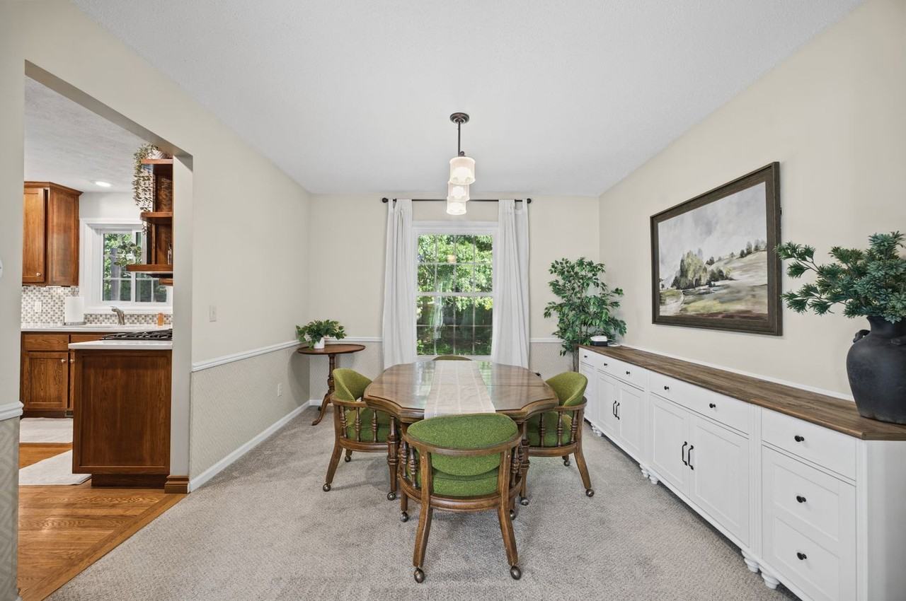 7189 Bridlewood Cir - Photo 7 of 30