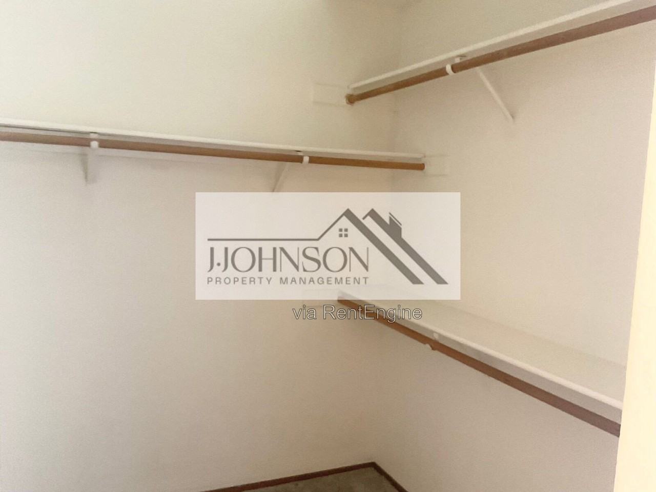 160 Edgewood Ct - Photo 6 of 17