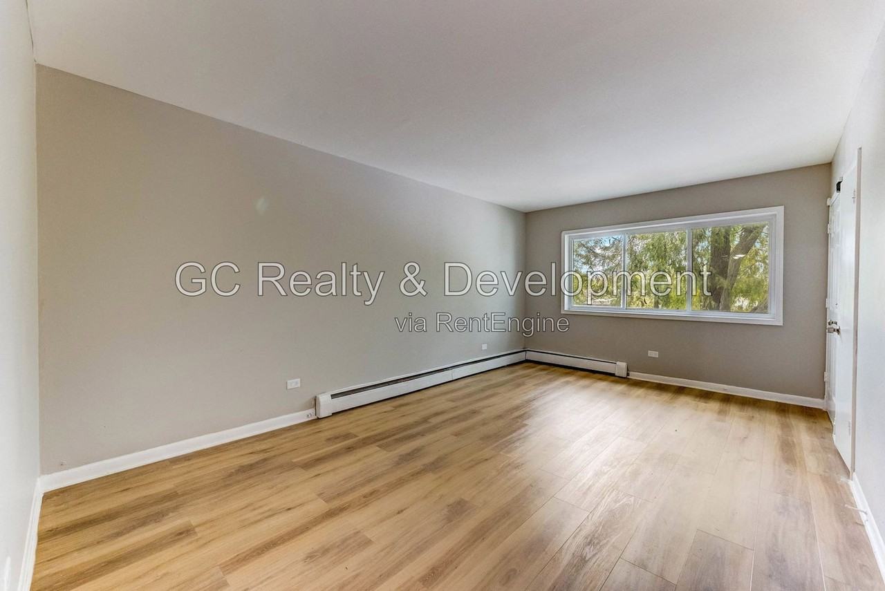 4644 W 47th St #2 - Photo 2 of 23