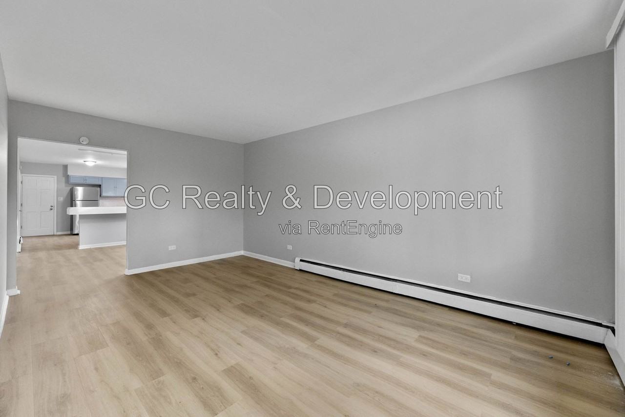 4644 W 47th St #2 - Photo 5 of 23