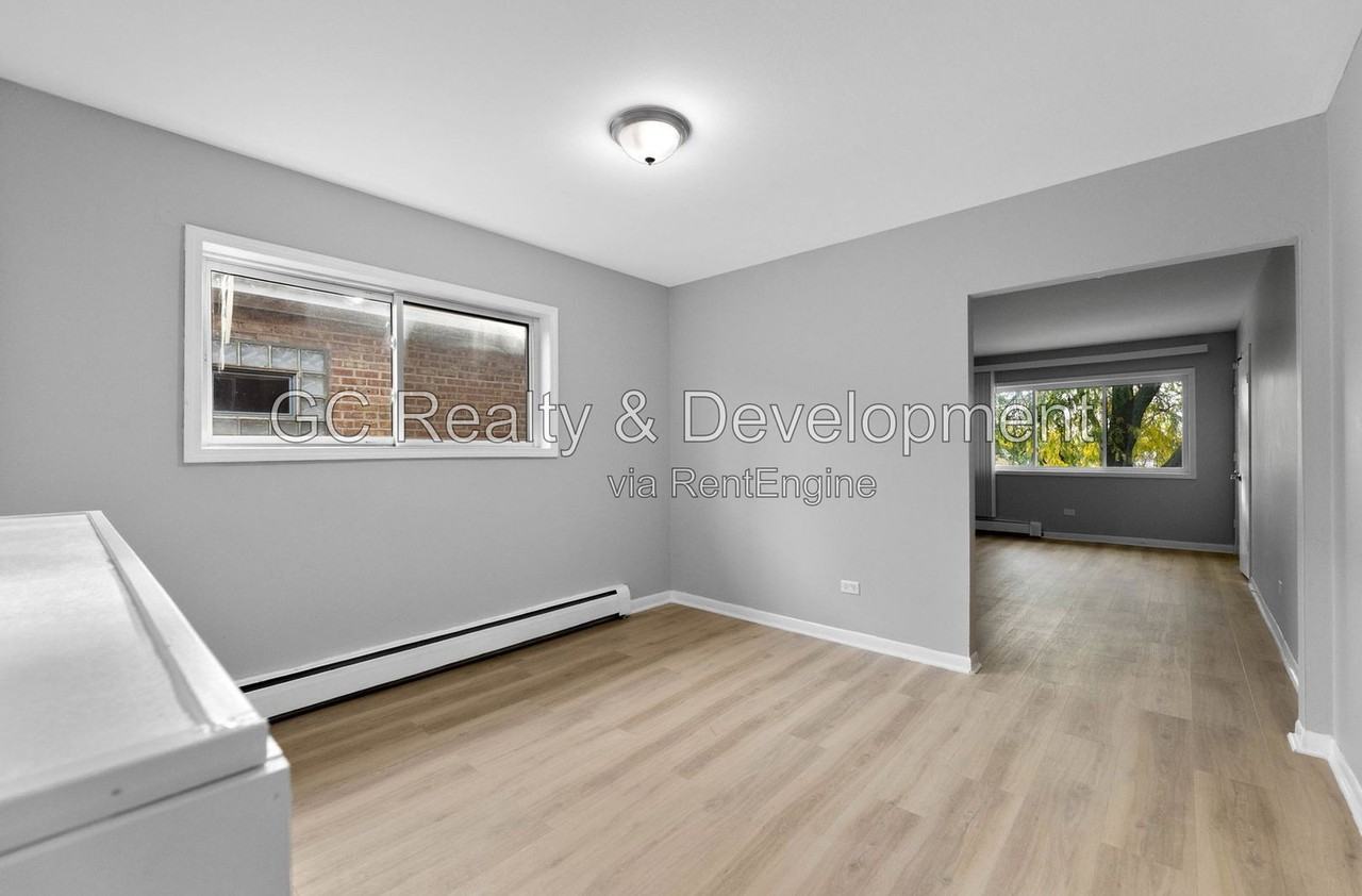 4644 W 47th St #2 - Photo 6 of 23