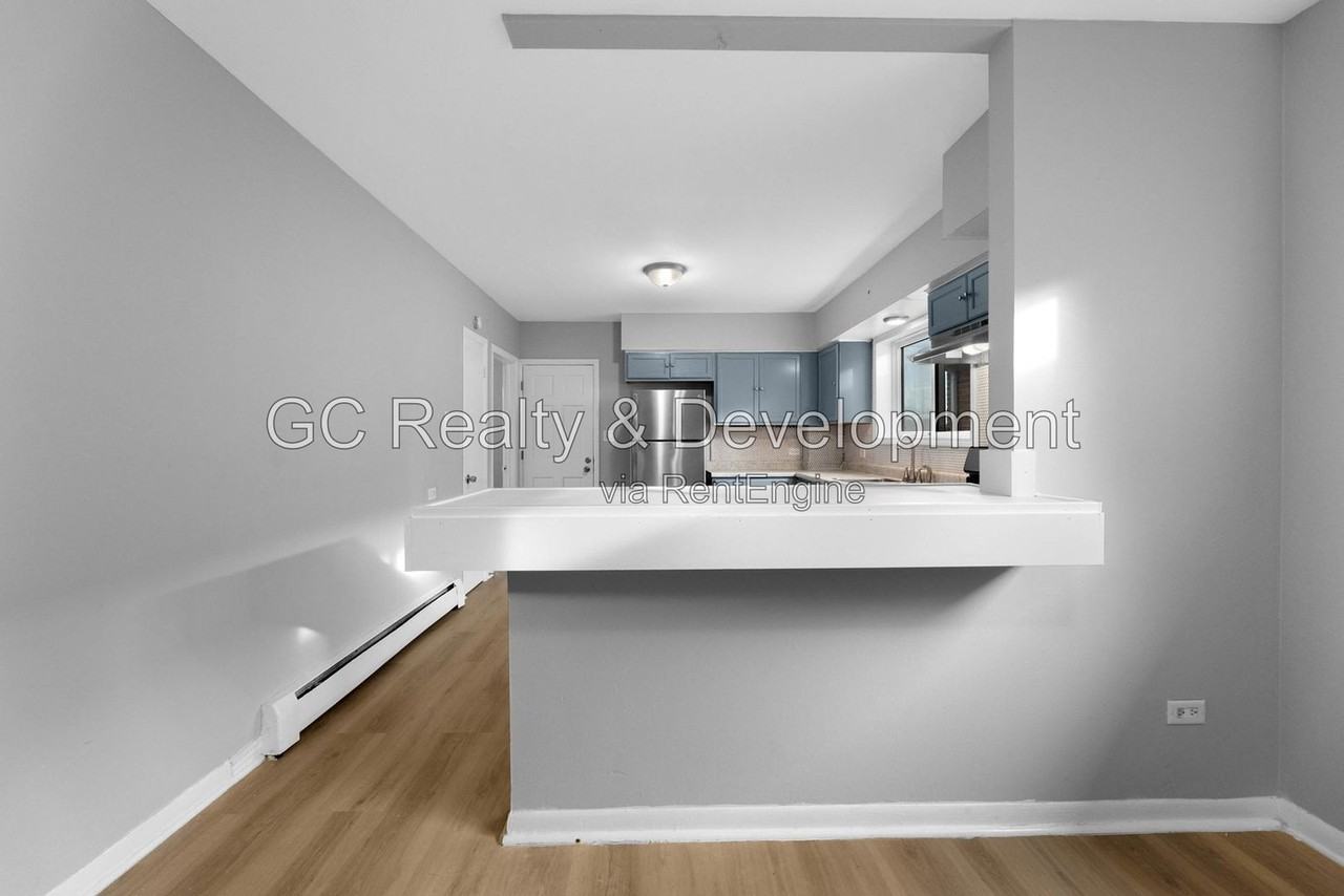 4644 W 47th St #2 - Photo 7 of 23