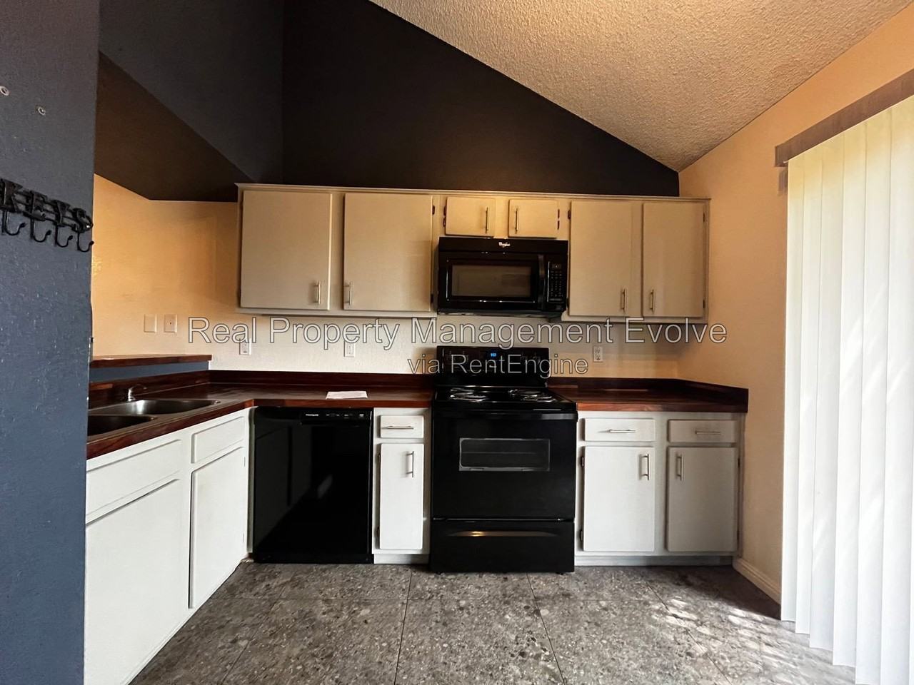 14002 N 49th Ave #1003 - Photo 7 of 23