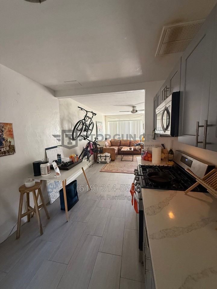 1714 Grove St #19 - Photo 4 of 15
