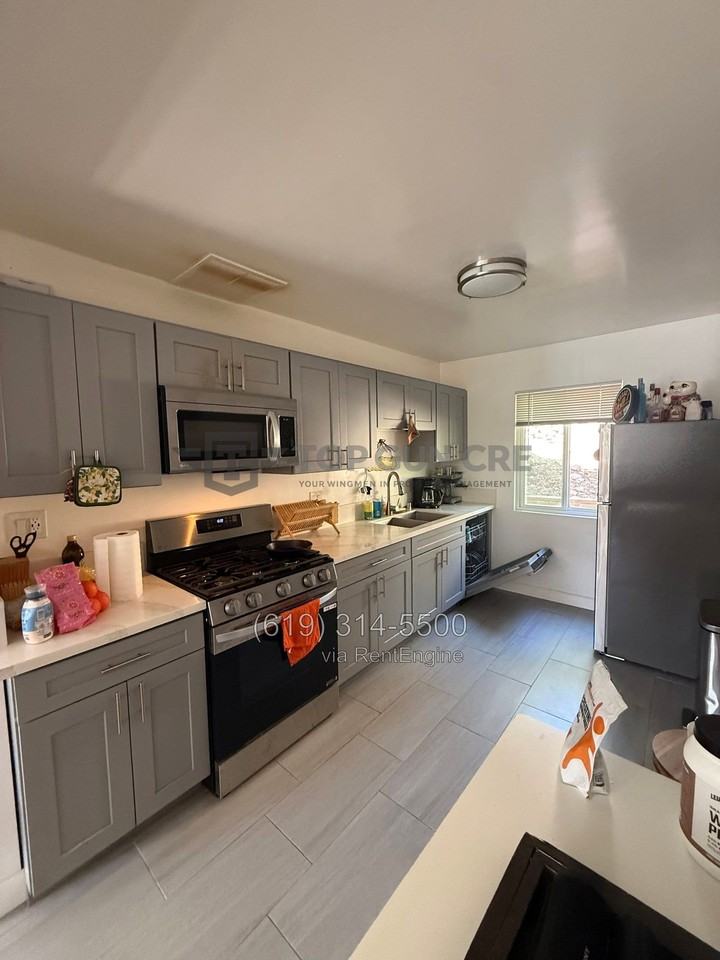 1714 Grove St #19 - Photo 5 of 15