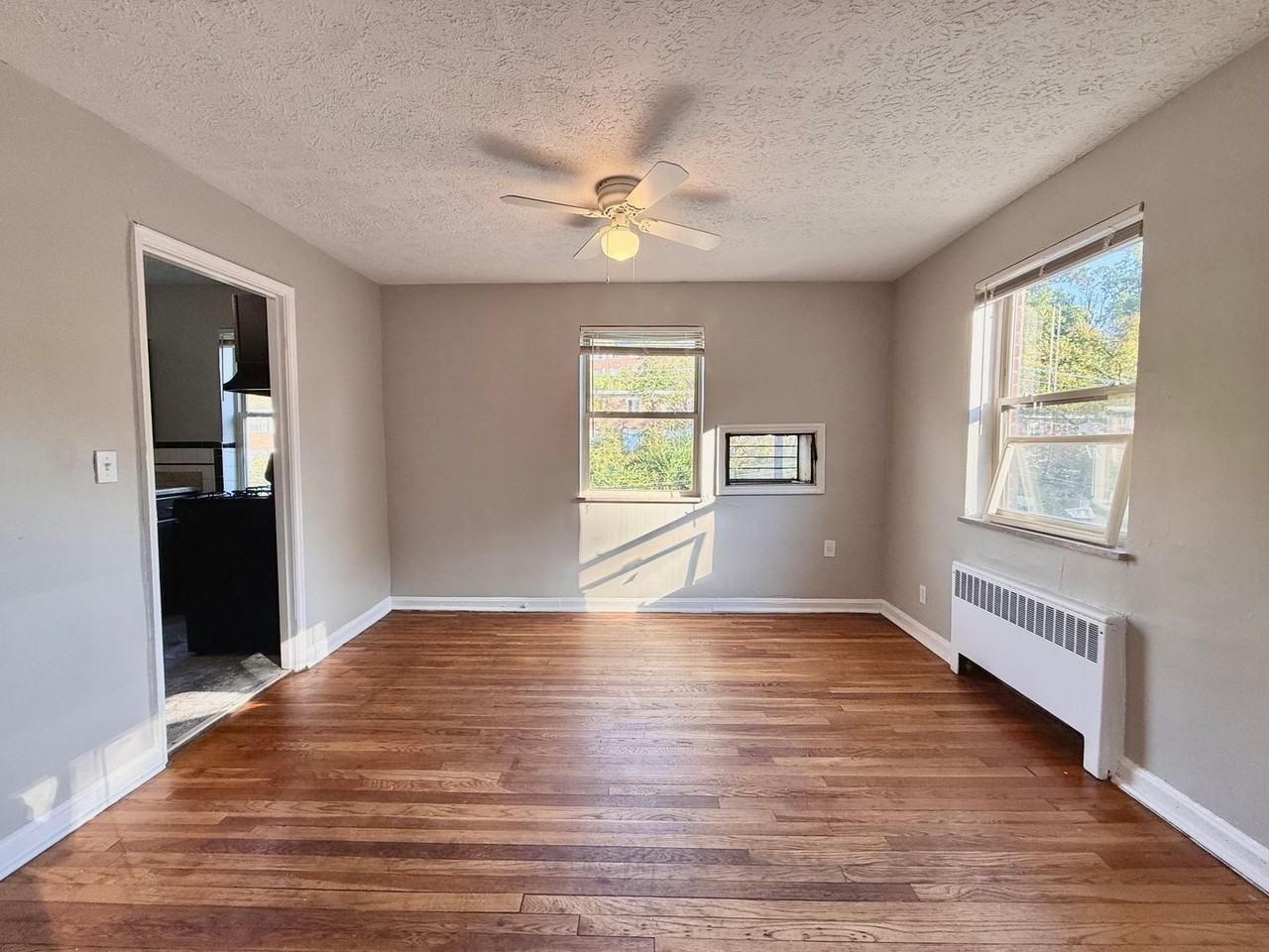 3127 Worthington Ave #3 - Photo 4 of 12
