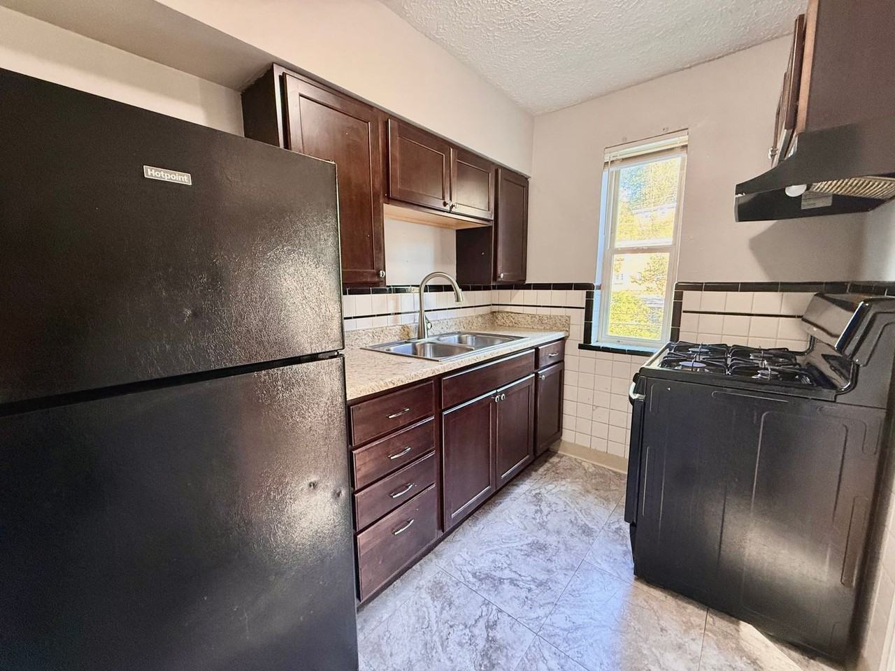 3127 Worthington Ave #3 - Photo 6 of 12