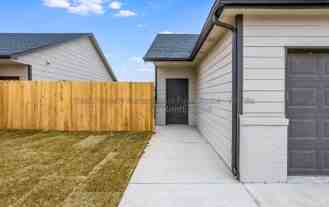 12124 W Fontana St - Photo 1 of 1