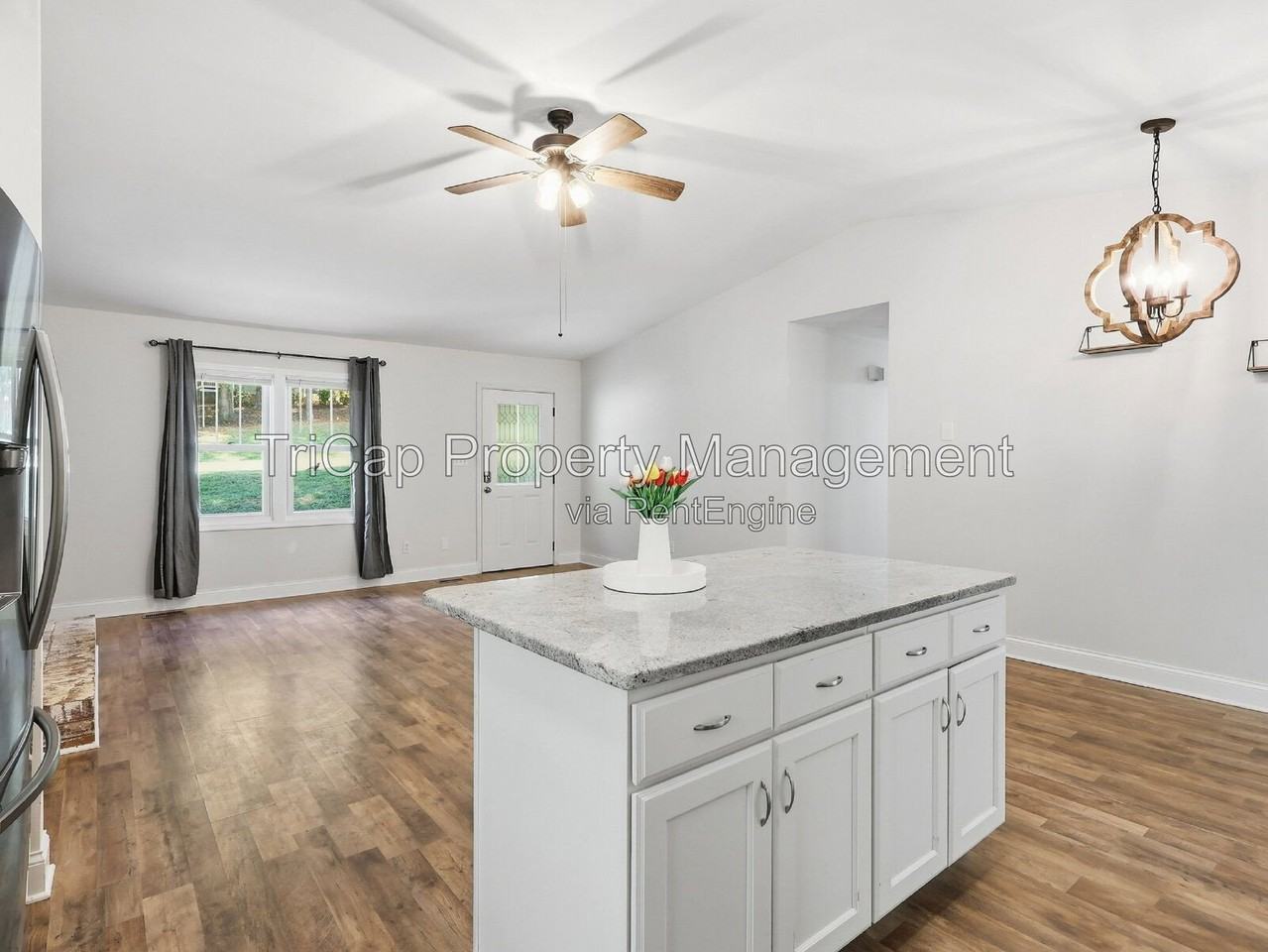 7501 Post Oak Rd - Photo 6 of 23