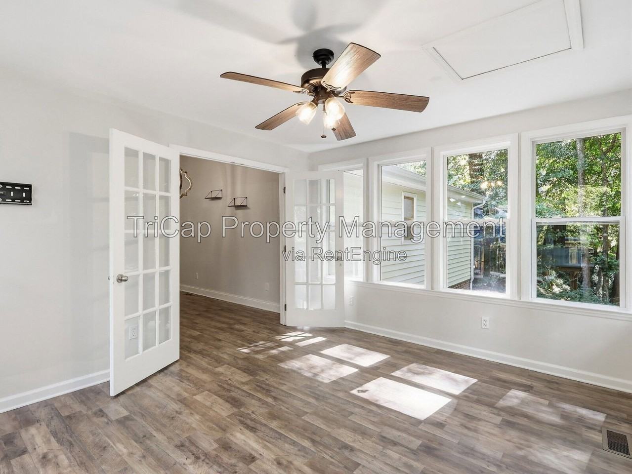 7501 Post Oak Rd - Photo 7 of 23