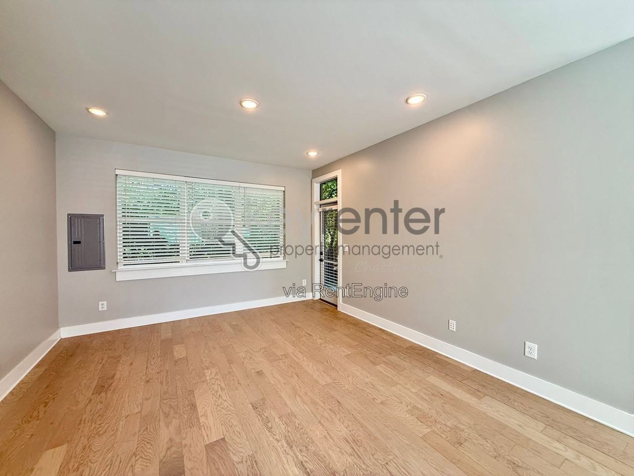 1455 Stockyard Pl - Photo 6 of 19