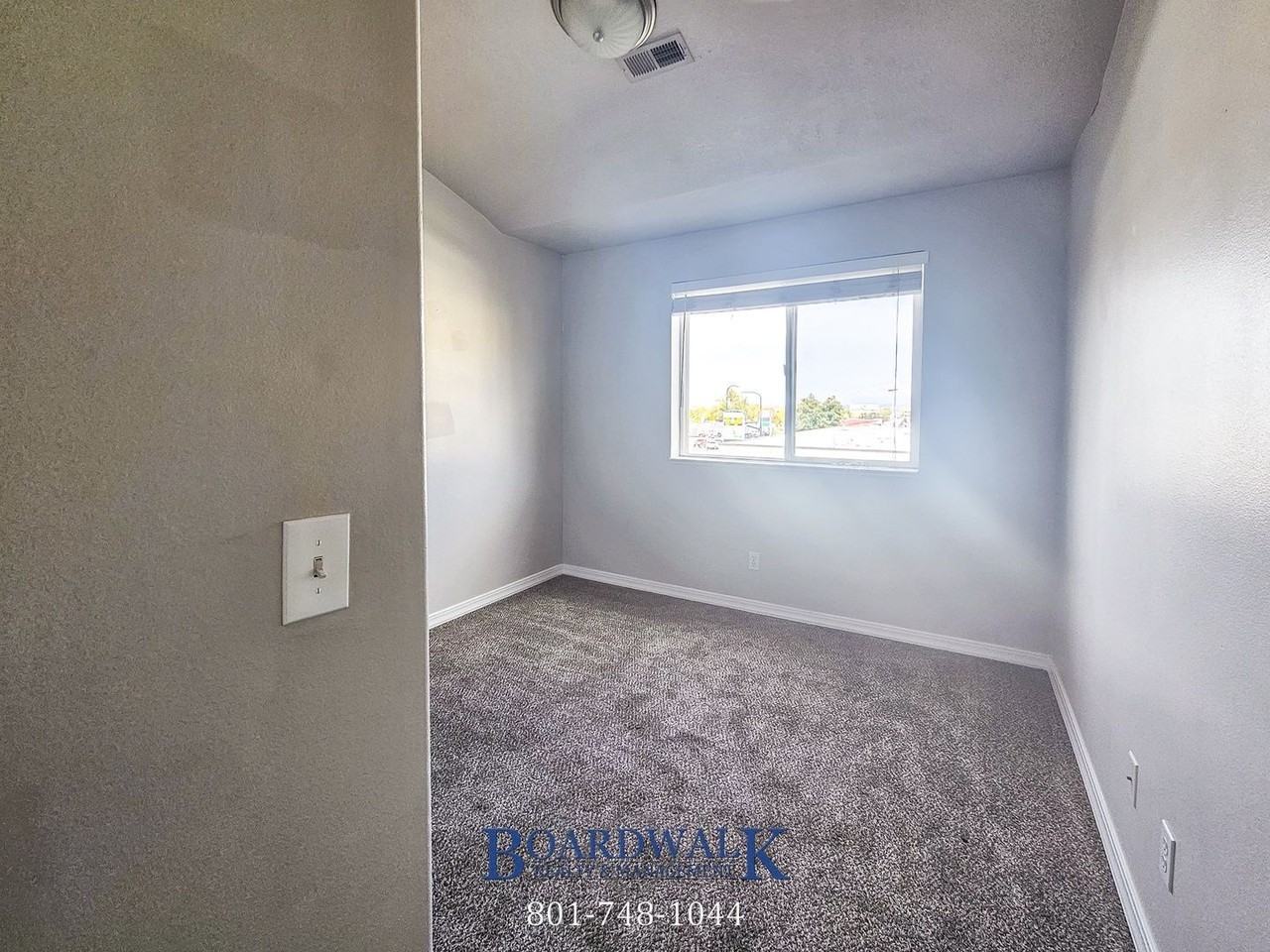 340 N 500 W #304 - Photo 4 of 26