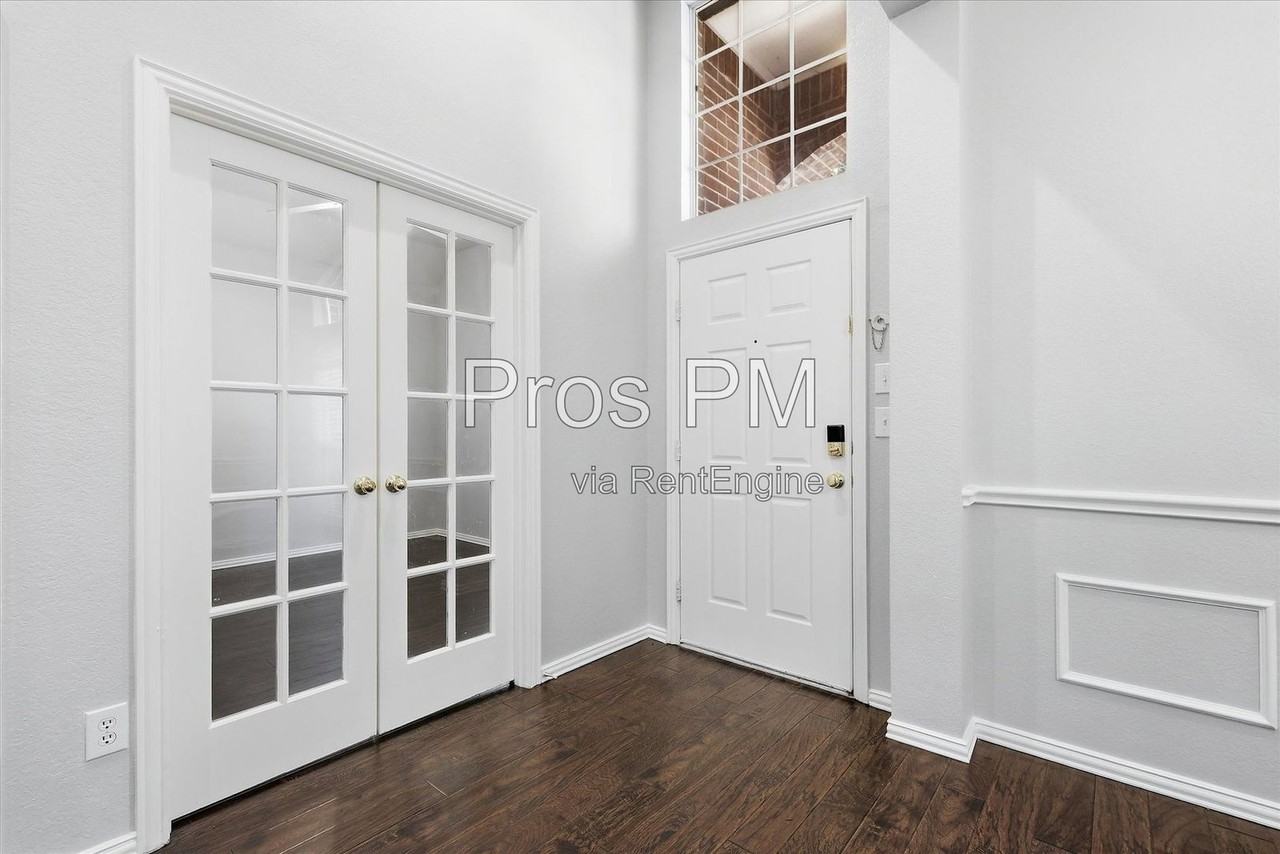 4724 Lincolnshire Dr - Photo 7 of 39