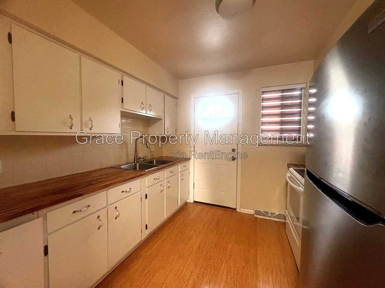 5390 King Ct #A - Photo 3 of 12