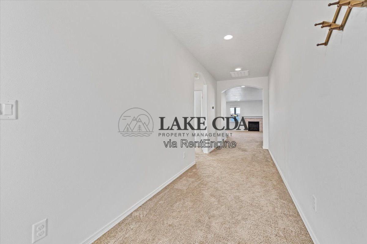 12371 N Gipper Loop - Photo 3 of 29