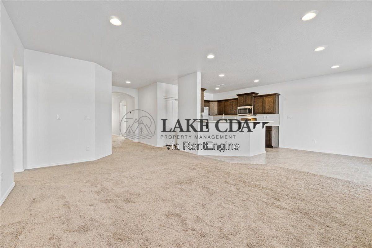 12371 N Gipper Loop - Photo 6 of 29