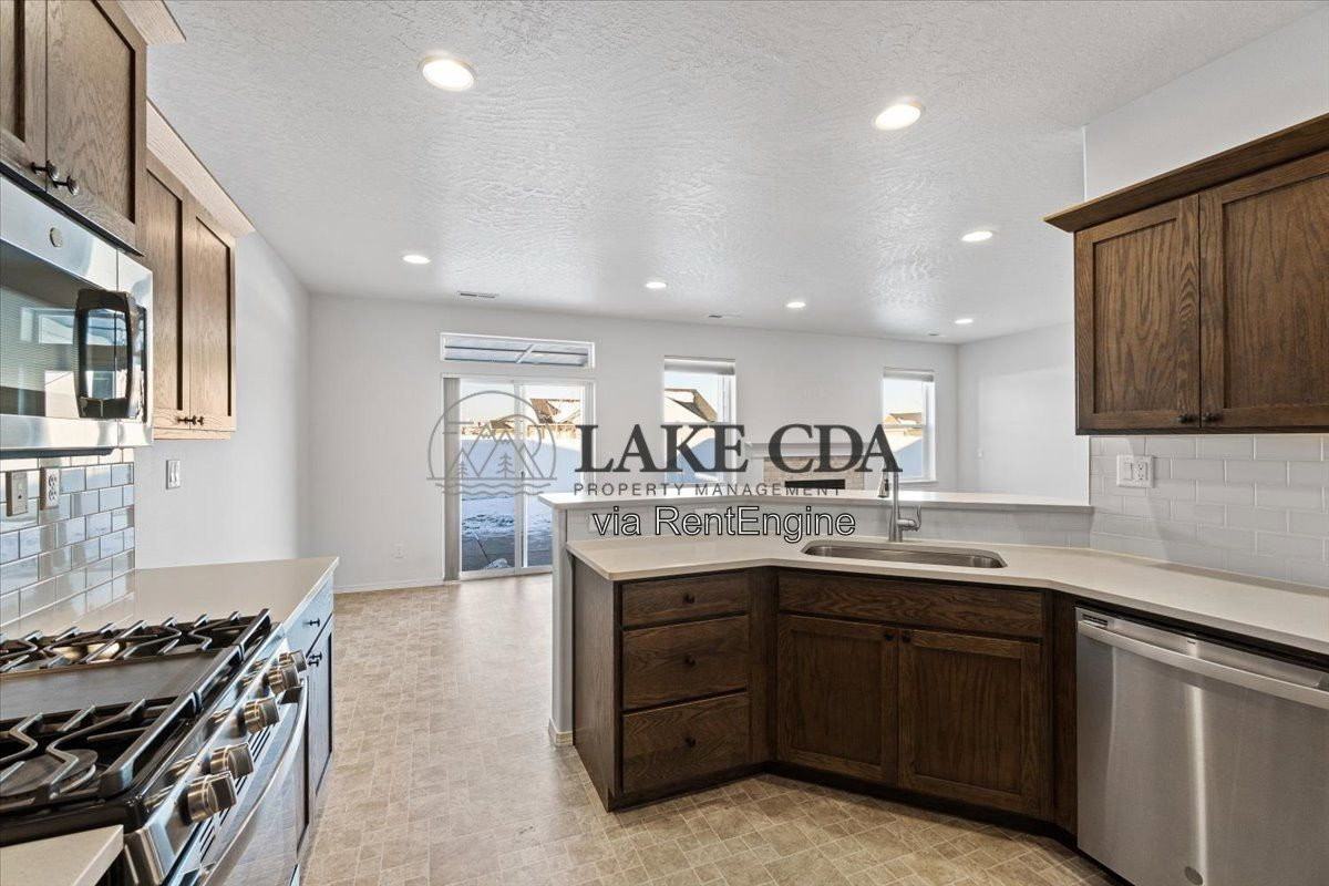 12371 N Gipper Loop - Photo 7 of 29