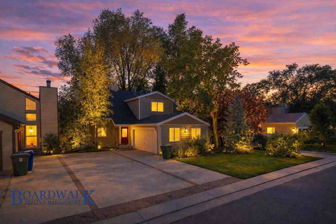 318 3060 S Park Creeke Ln - Photo 4 of 28