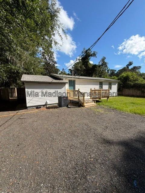316 Edgewater Rd - Photo 3 of 15