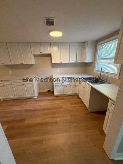 316 Edgewater Rd - Photo 7 of 15