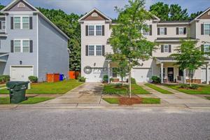 featured image of 4075 Hartland St