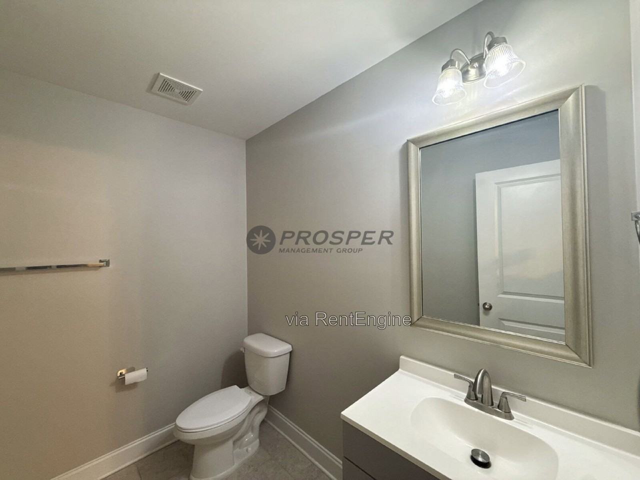 4075 Hartland St - Photo 6 of 27