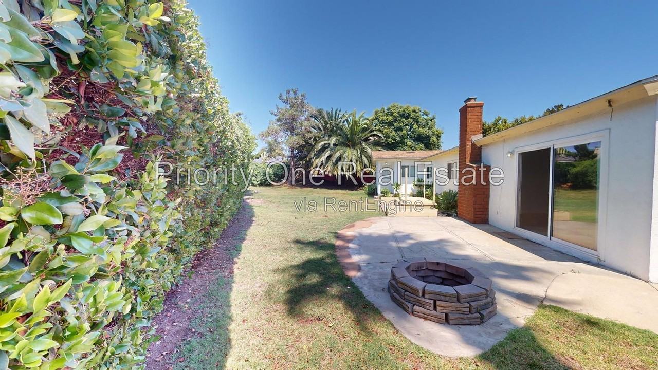 3852 Cameo Ln - Photo 2 of 13