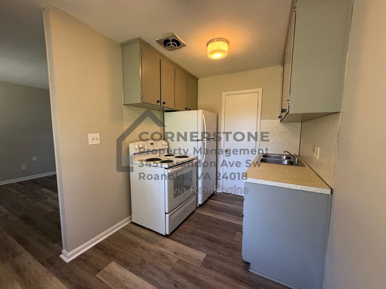 2503 Delano St Ne - Photo 3 of 11